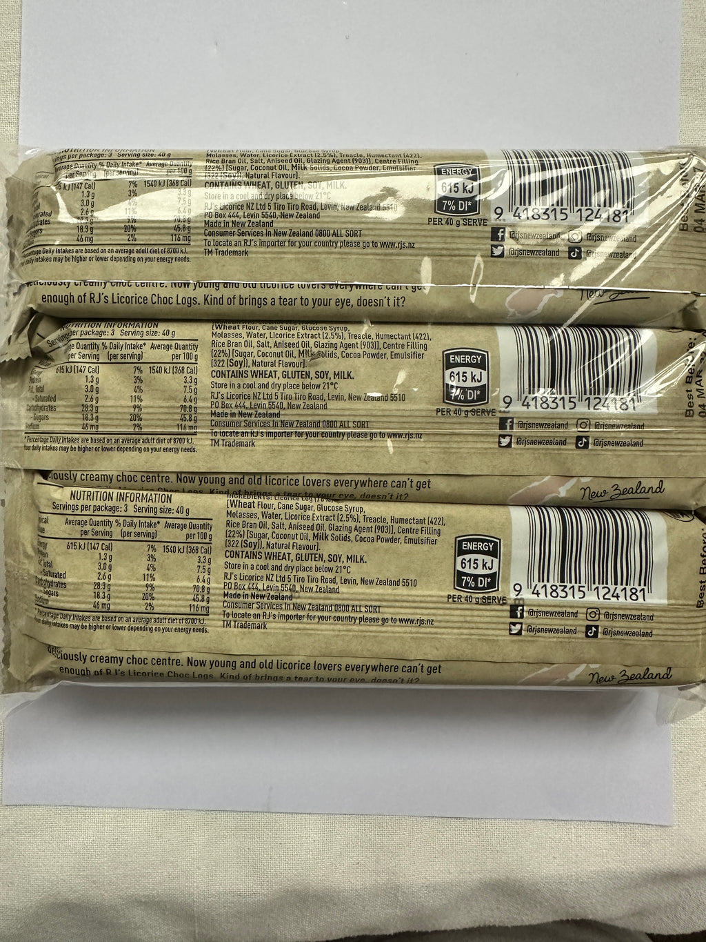 RJ's Licorice Choc Logs (Seconds) 9 x 3 packs